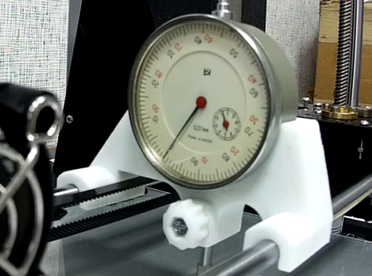 Крепление для индикатора ИЧ-10 на оси печатающей головки принтера Anet A6 для проверки оси Z