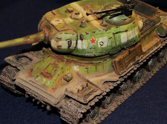 Танк ИС 2