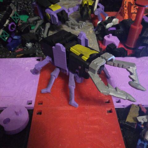 Transformers insecticons Shrapnel