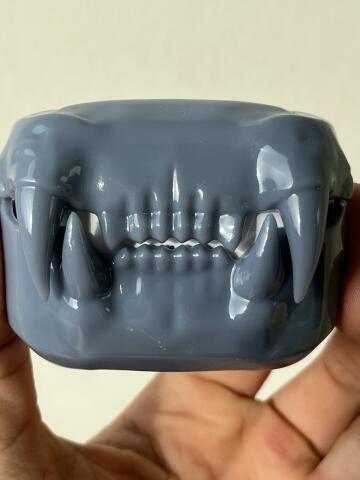 Case airpods pro 1/2 opium tiger jaw