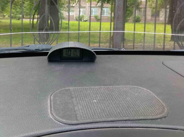 Корпус для термометра в авто