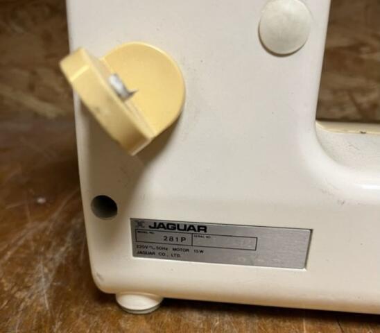 Jaguar 281P ниткодержатель швейной машинки. Sewing machine thread holder.