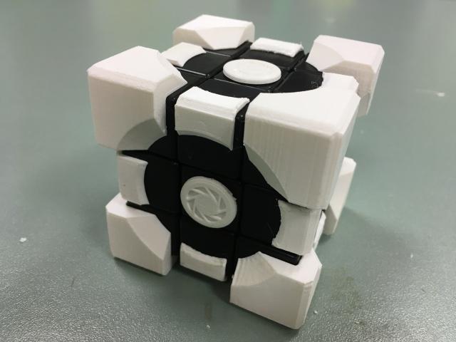 Rubik's Portal Cube