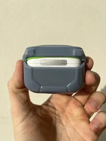 Case airpods pro 1/2 opium tiger jaw