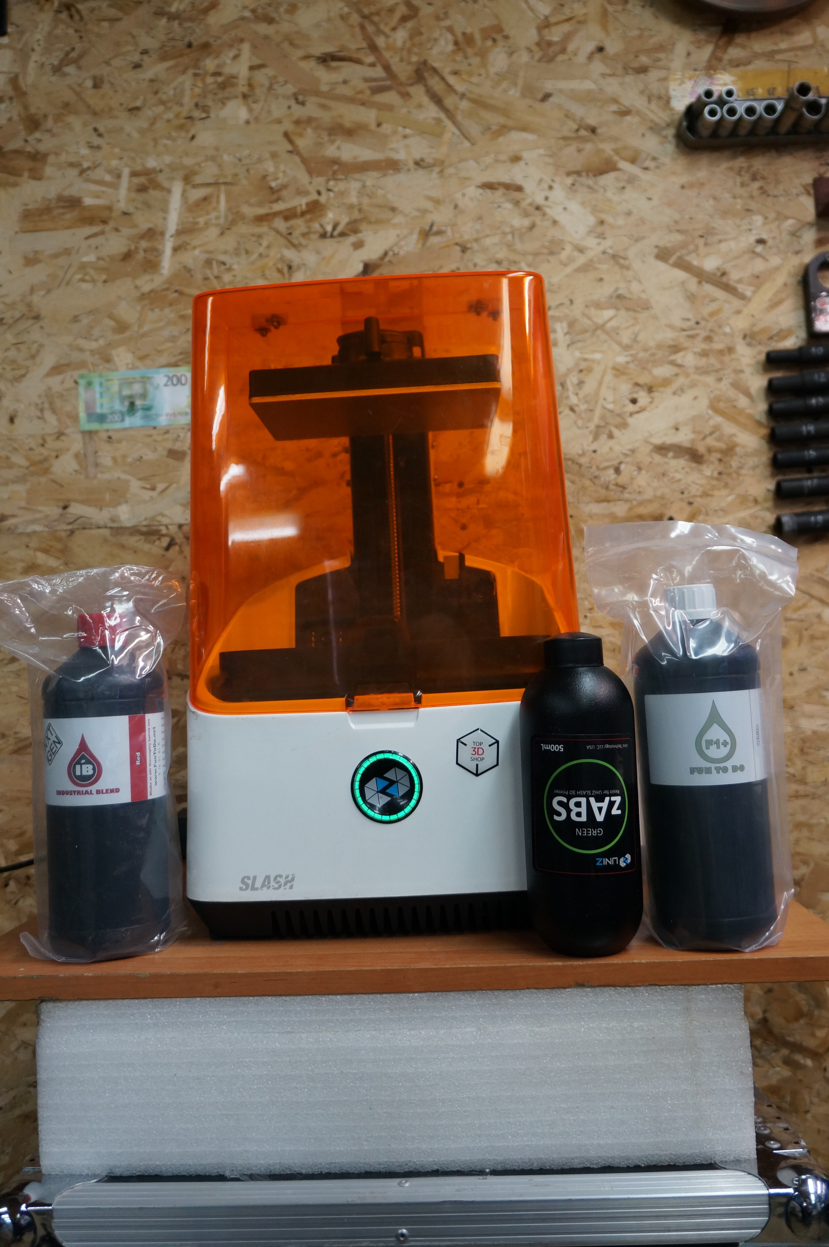 3D принтер SLA uniz slash plus для стоматологов