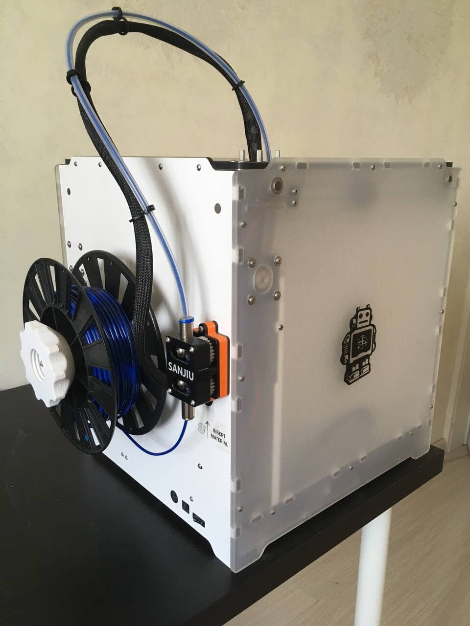 Продам Ultimaker 2 (оригинал)