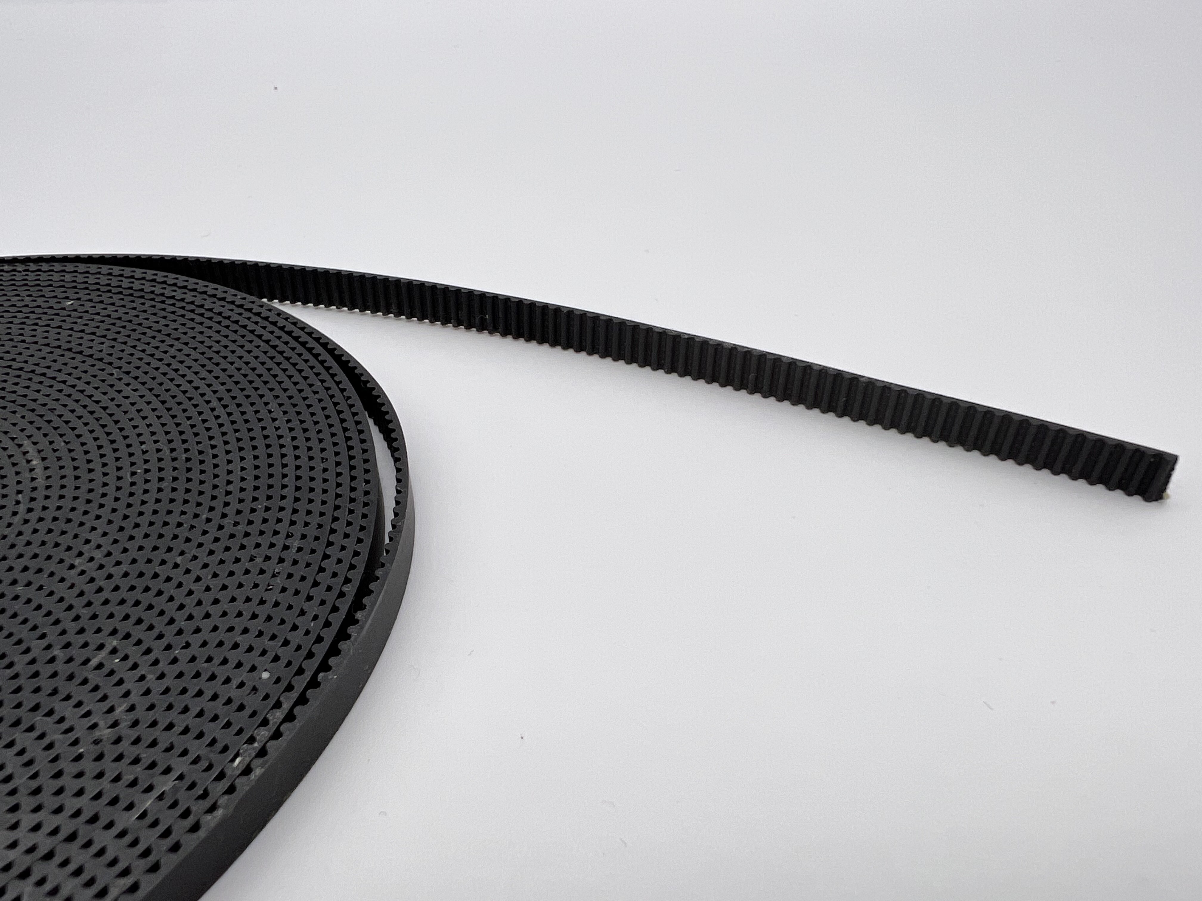 Зубчатый ремень GT2-6