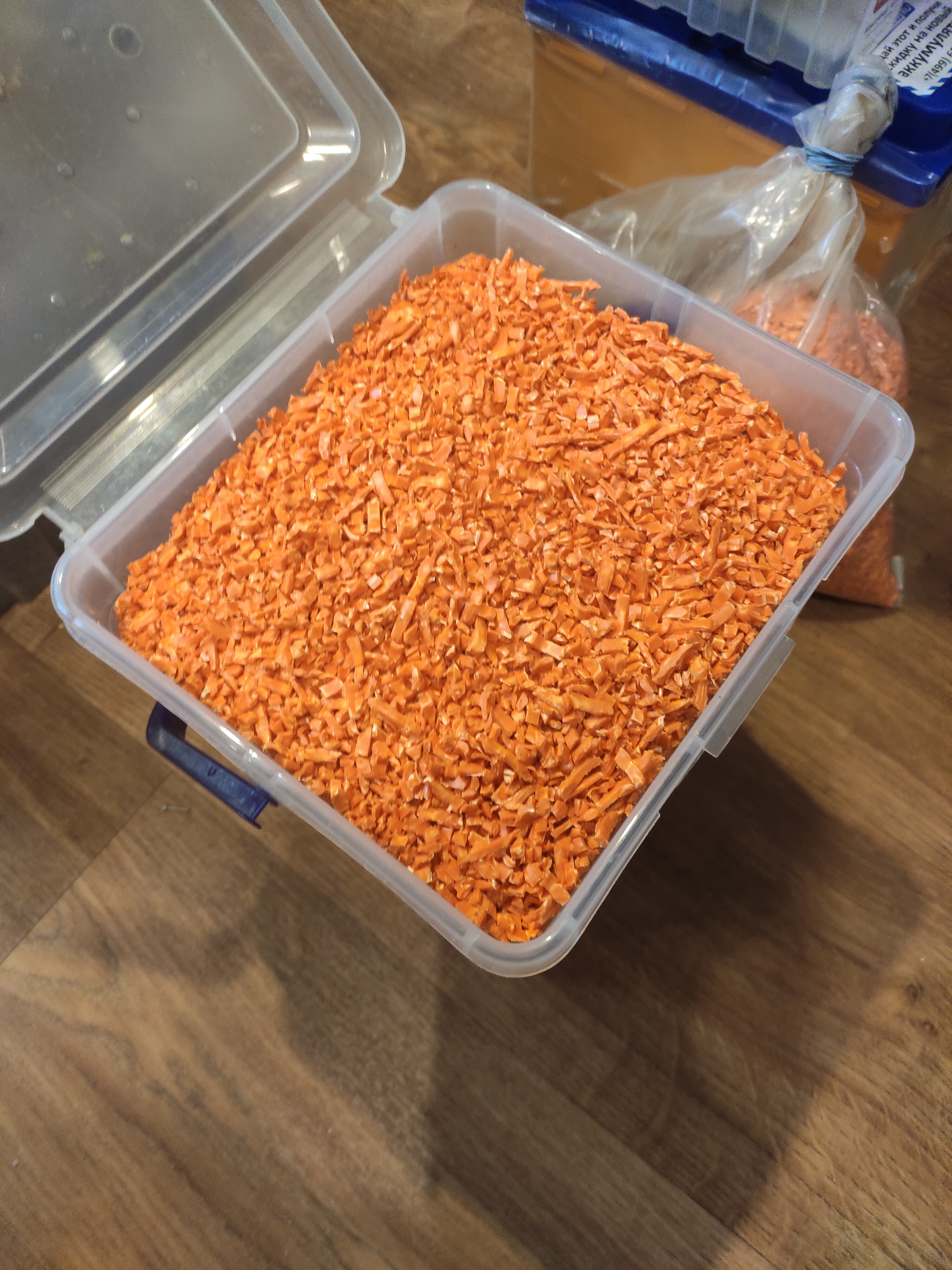 Пластик для экструдера.