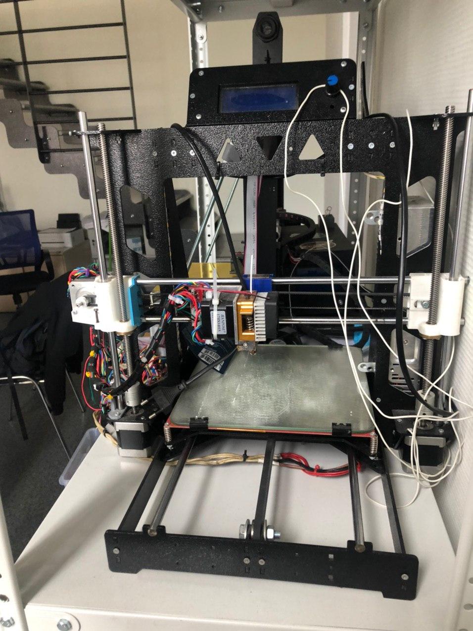 3d принтер со стальной рамой