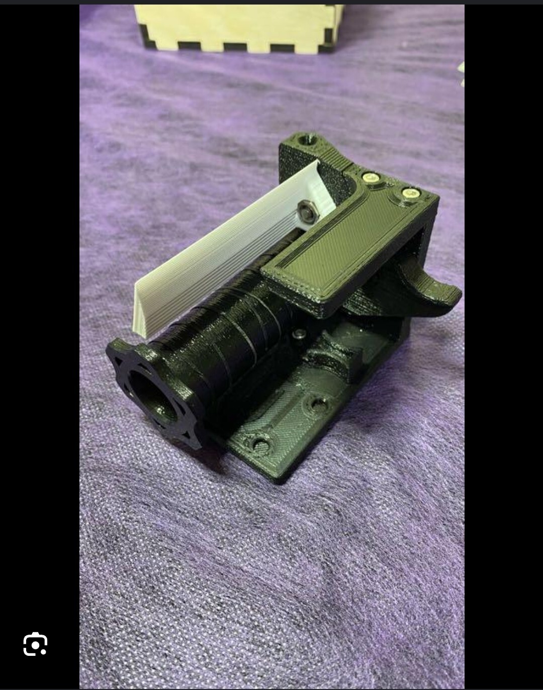 Машинка для формирования ресниц