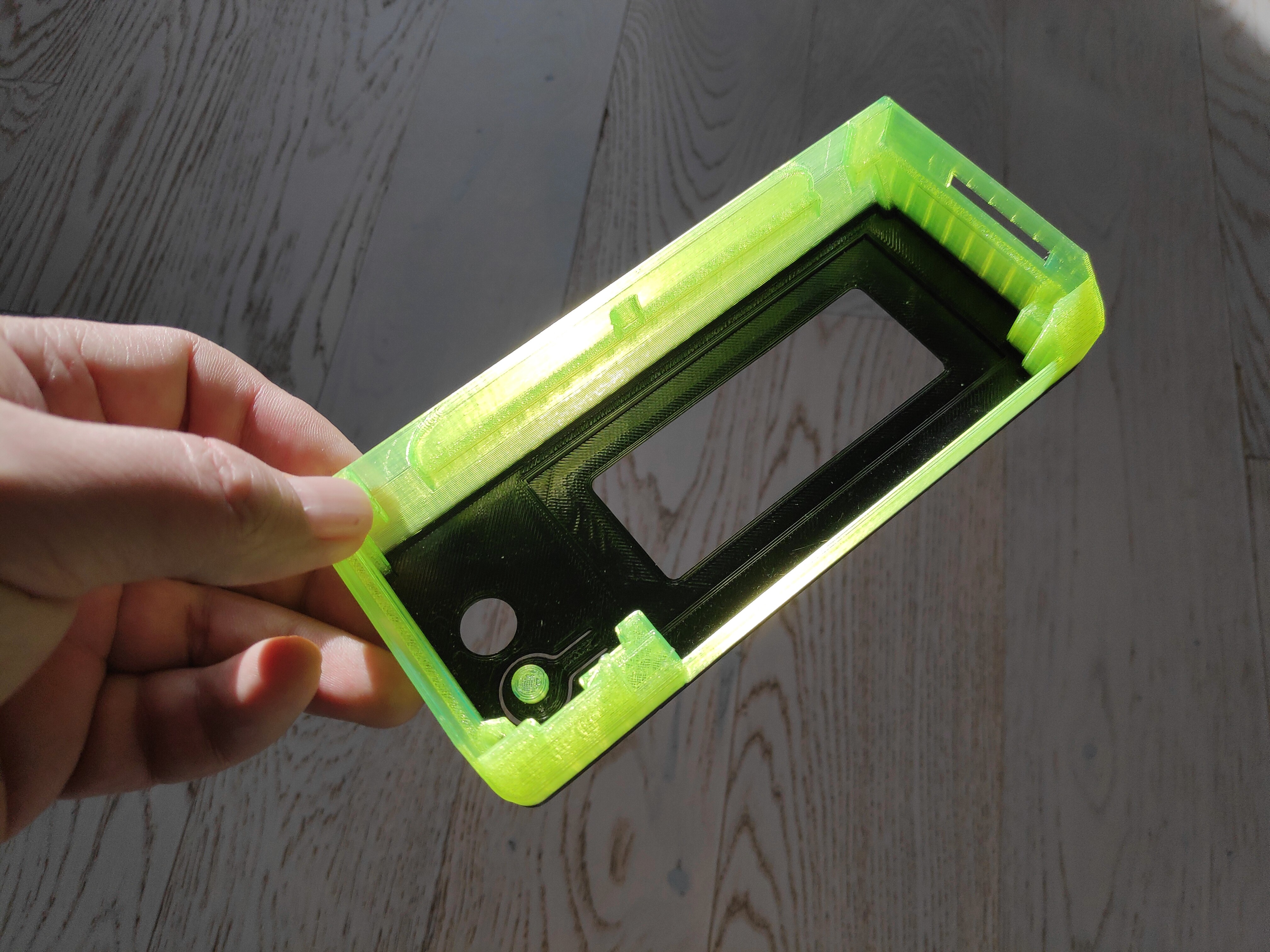 Отдам корпус LCD