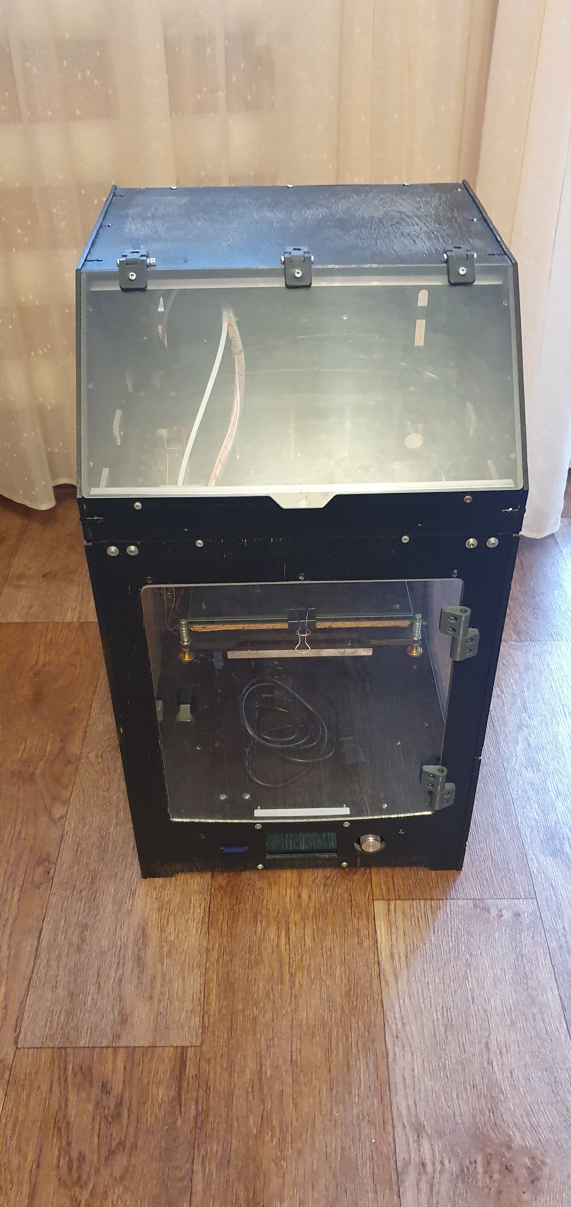 Продаю 3d принтер ZAV