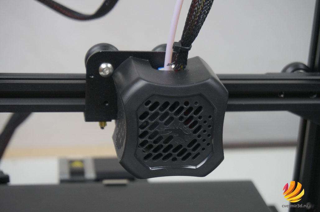 Продаю 3D принтер Creality3D Ender-3 V2