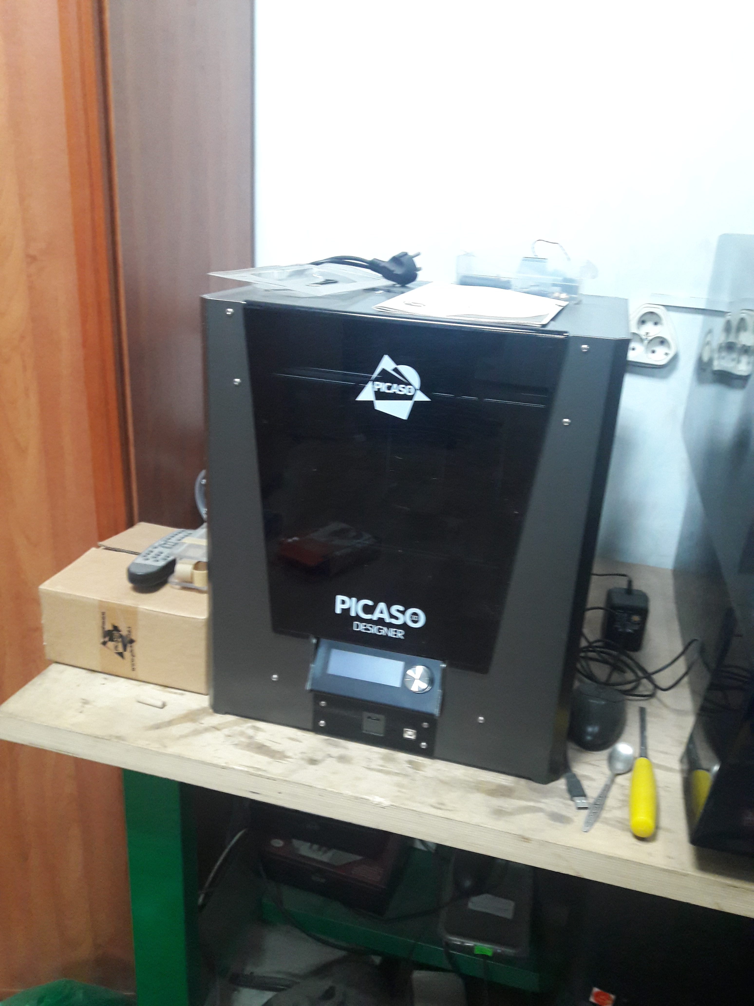 продам принтер Picaso 3D Designer пробег 6 часов