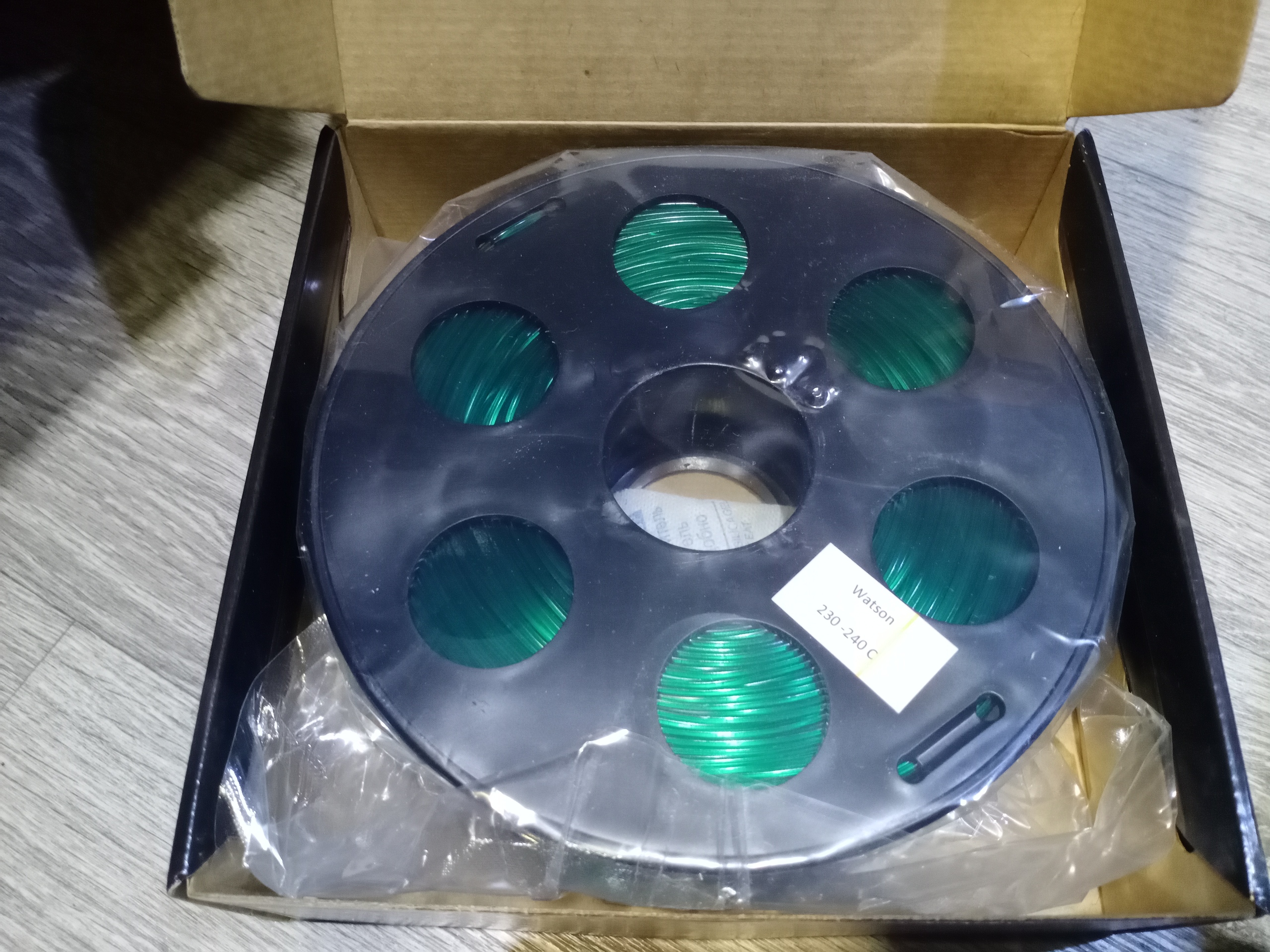 Пластик Watson цвет изумруд Пластик Watson цвет изумруд