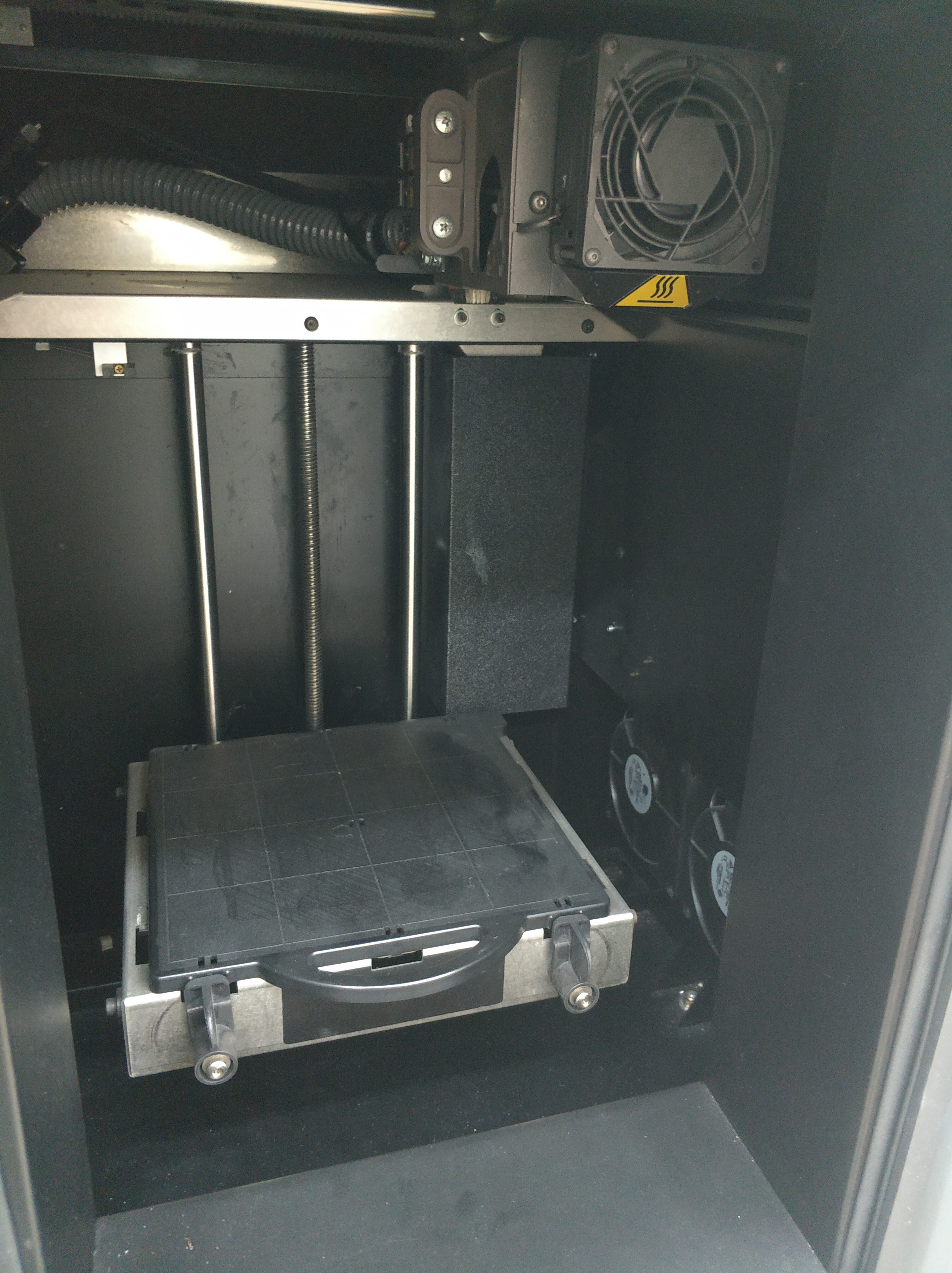 3d printer stratasys sst768 ( fortus 200 mc)