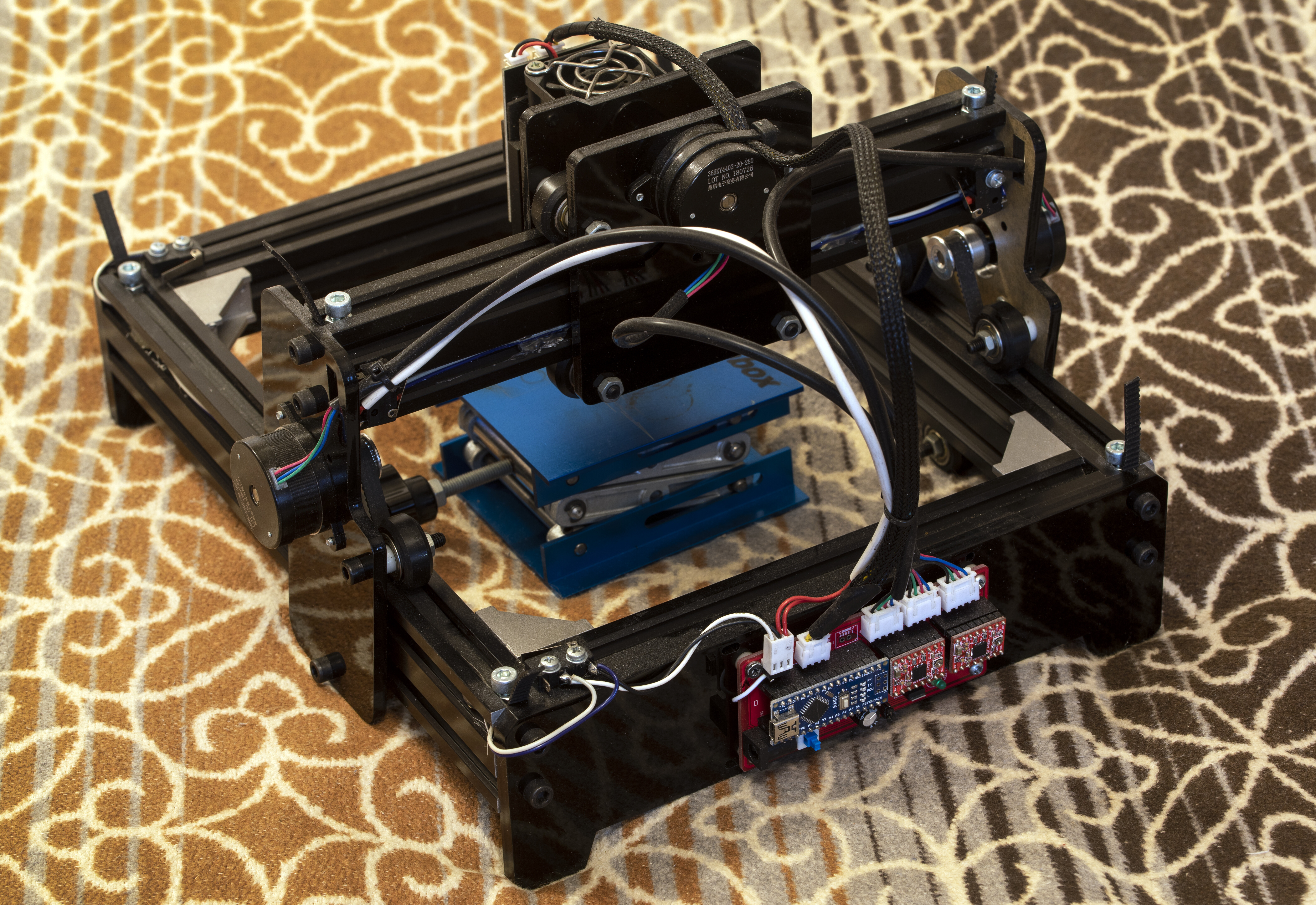 Продам лазерный гравер. Мощность лазера 7W (450 nm) пиковая 15W