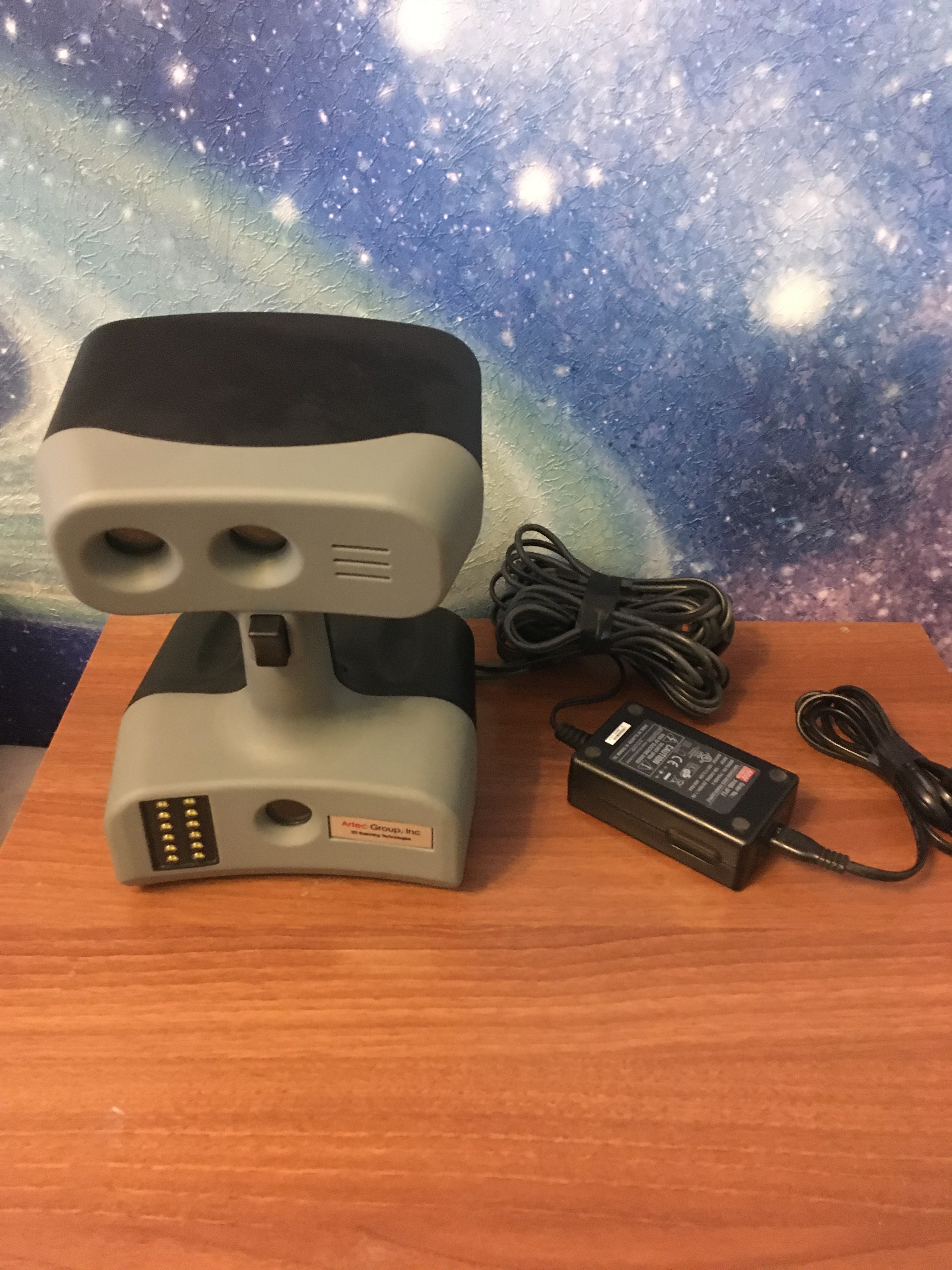 Продам 3D сканер Artec MHT (цветной, аналог Artec Eva) Продам 3D сканер Artec MHT (цветной, аналог Artec Eva)