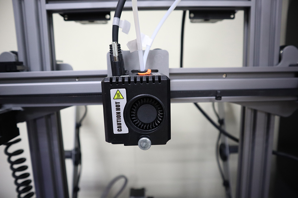 Продаем 3D принтер Wanhao D12 230