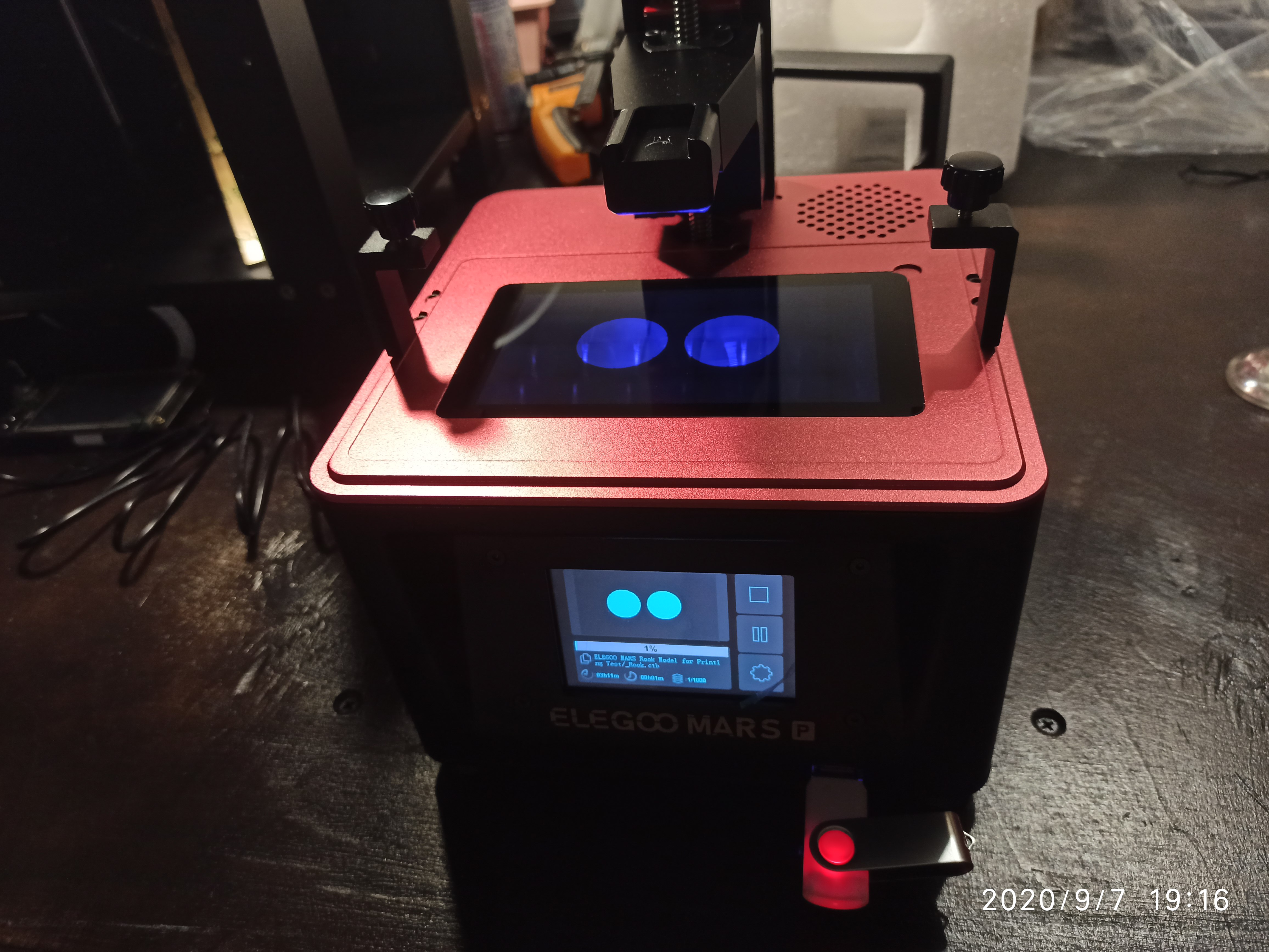 Продам новый Elegoo Mars Pro Продам новый Elegoo Mars Pro