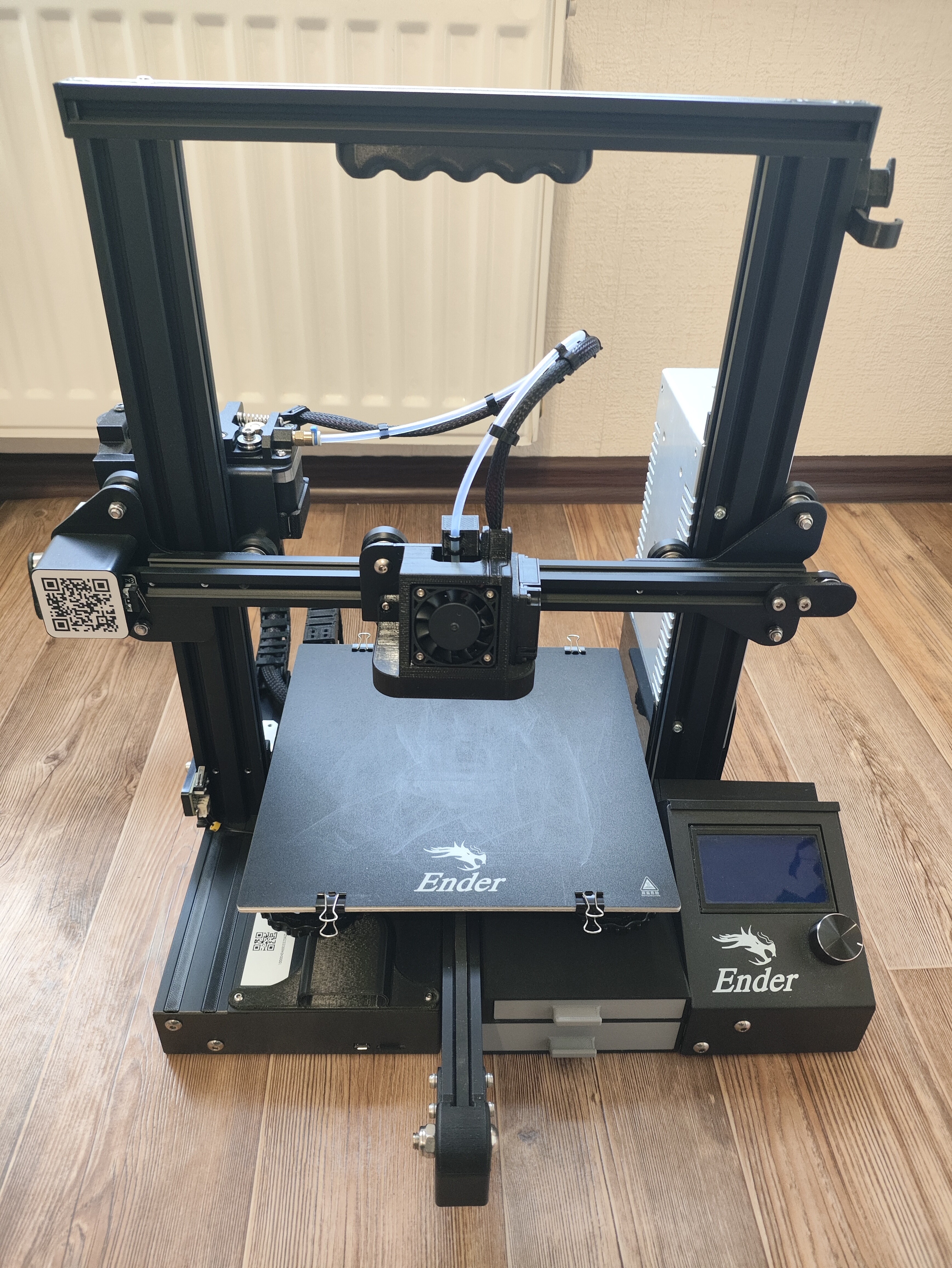 Продам 3D принтер Creality Ender-3 Продам 3D принтер Creality Ender-3