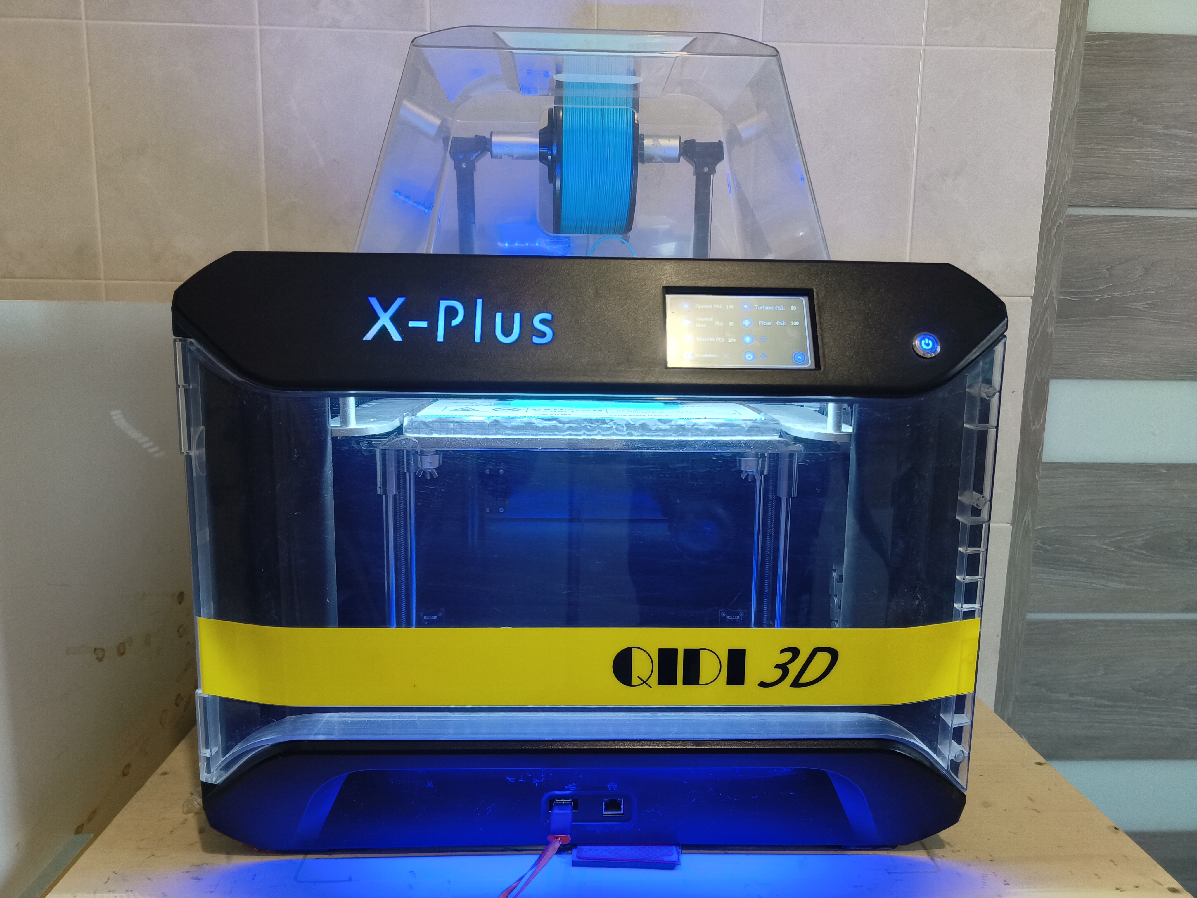 Продам Qidi X-Plus