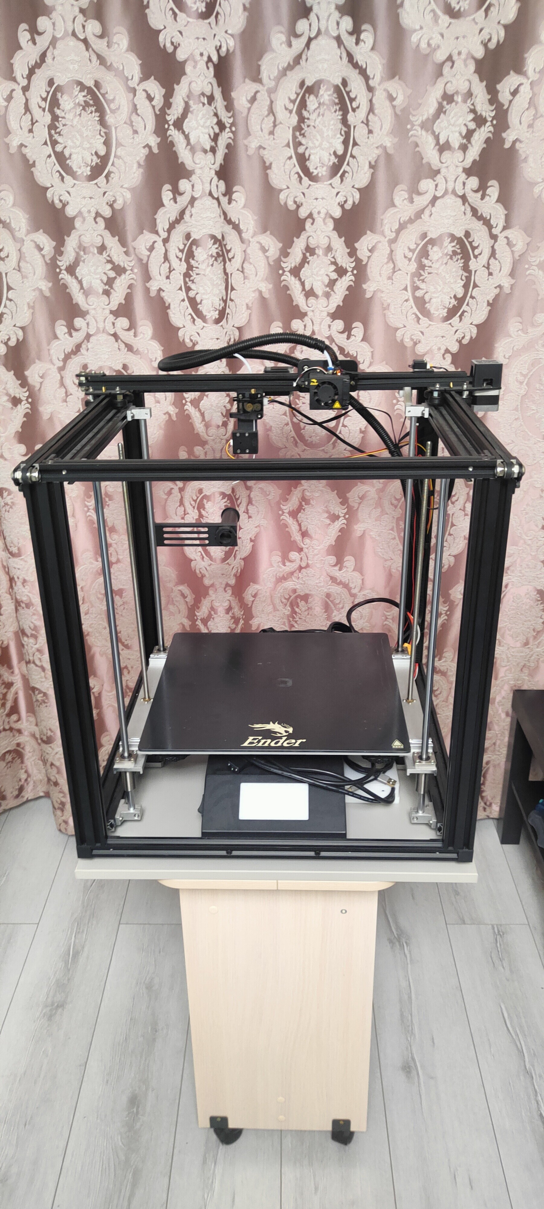 продаю принтер на базе Ender-5 plus