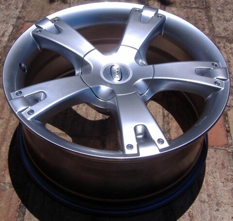 Необходимо смоделировать заглушку колесного диска для 3D печати