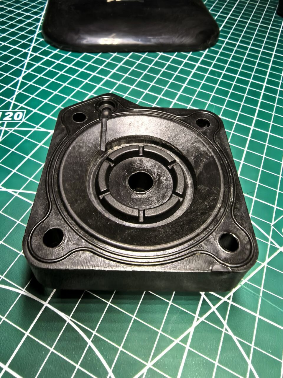 Нужно смоделировать или отсканировать деталь