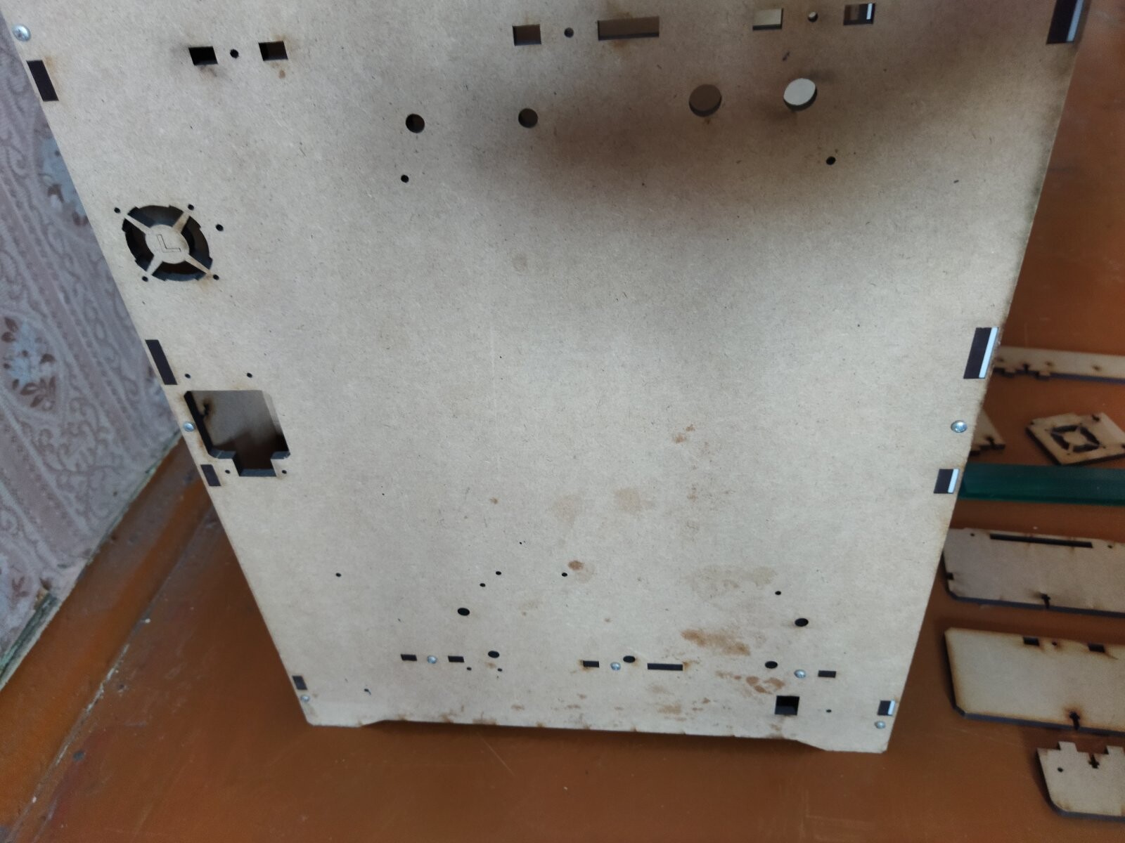 продам корпус z-bolt