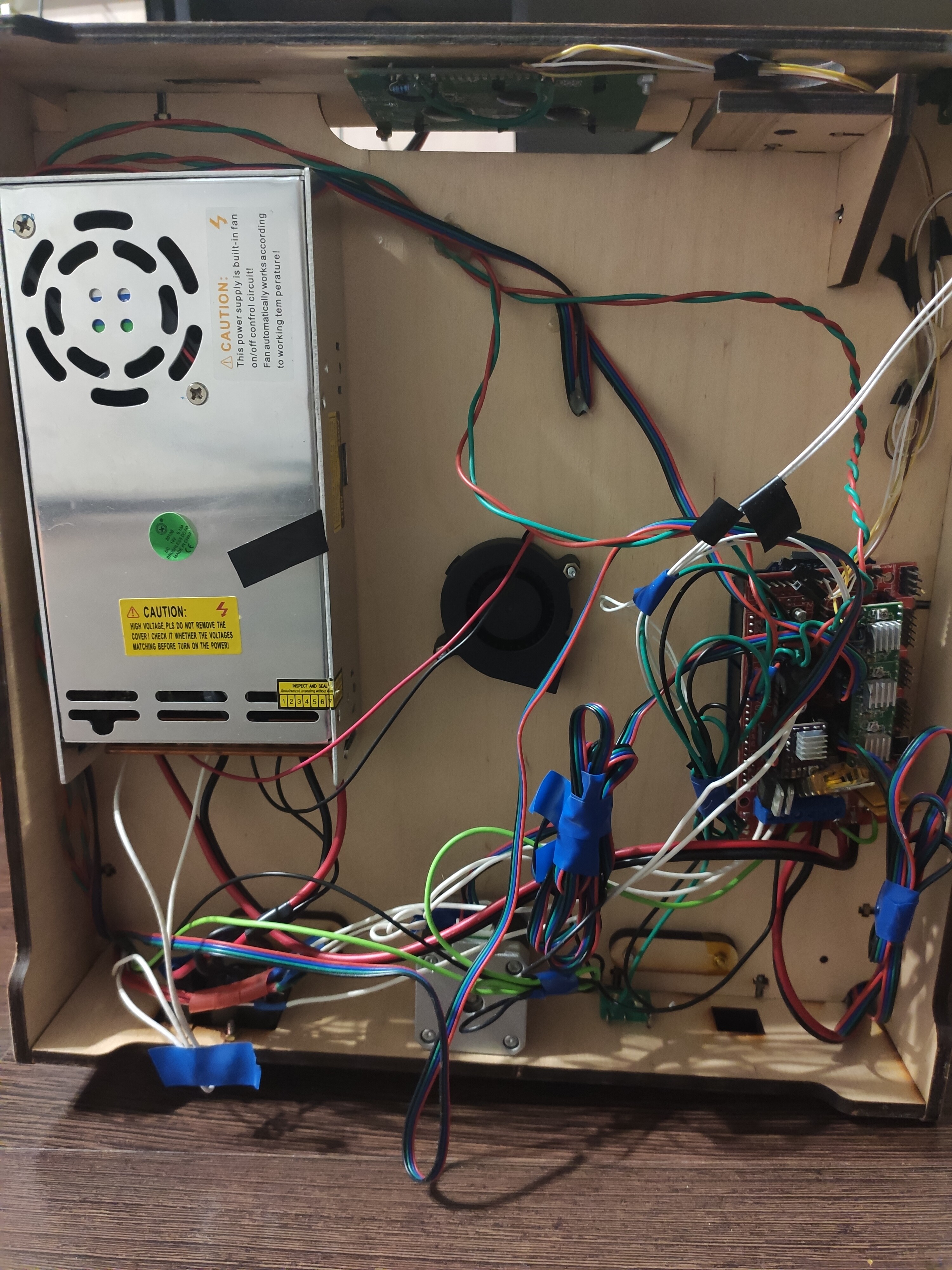 3d принтер Ultimaker plastmaska edition