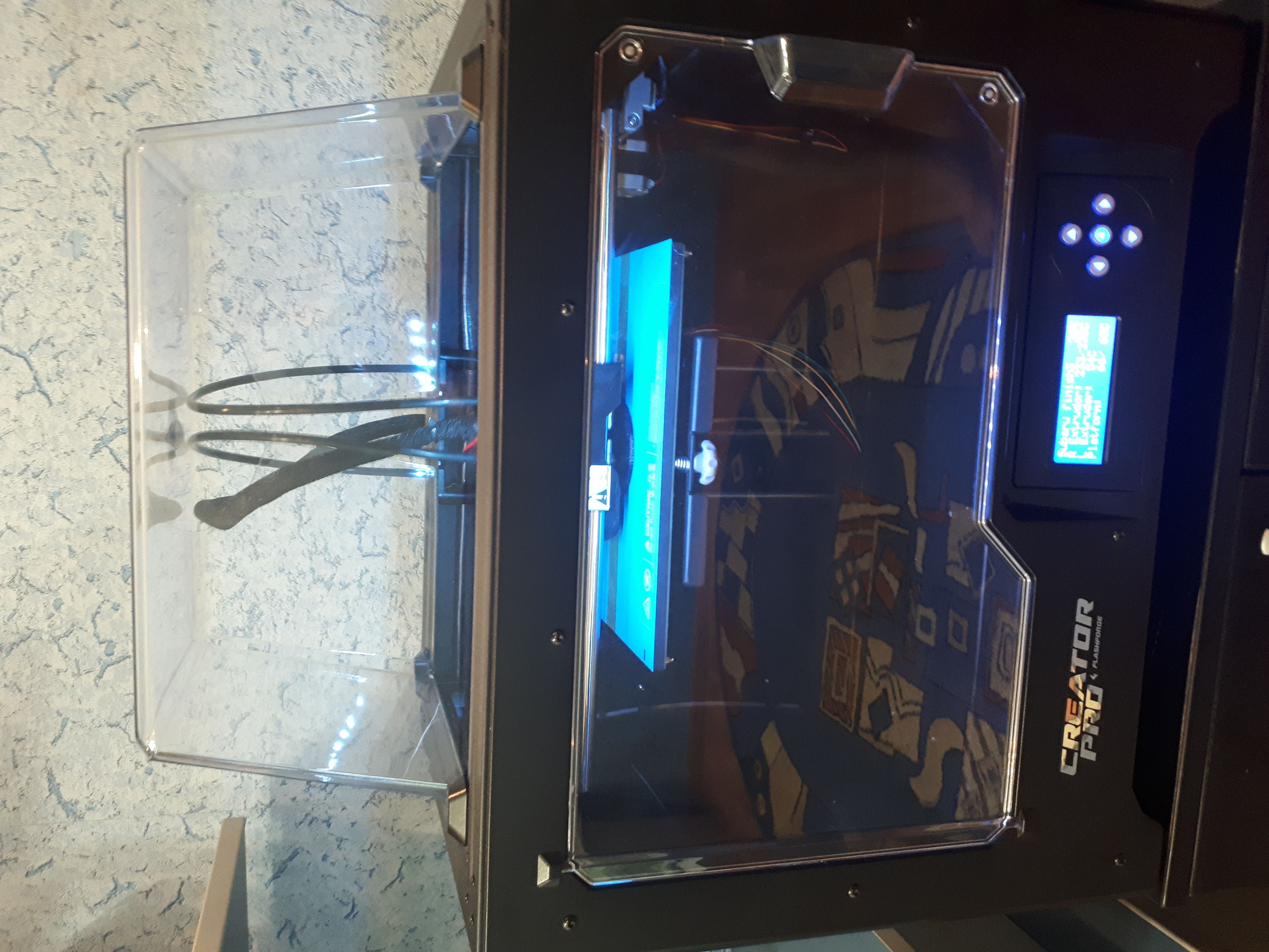 Продам 3д принтер