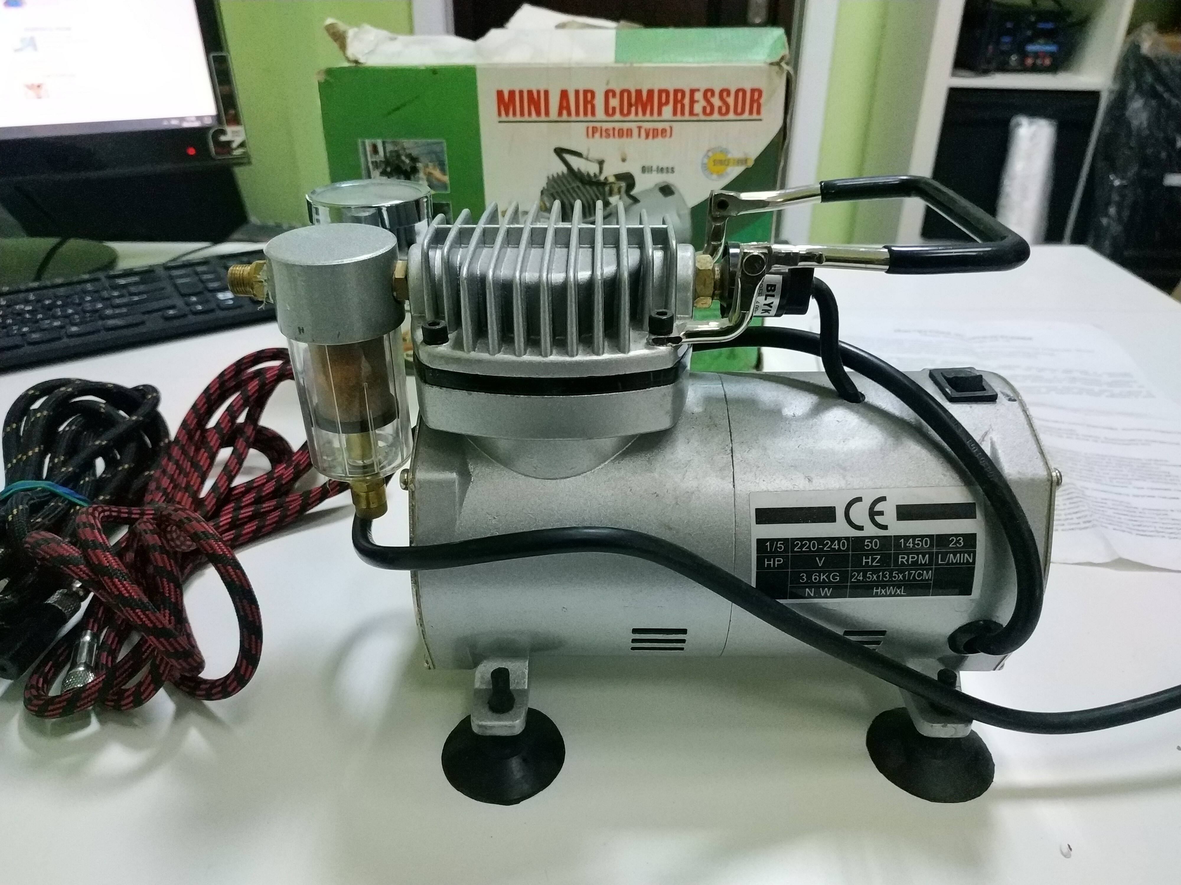 Мини компрессор для аэрографа