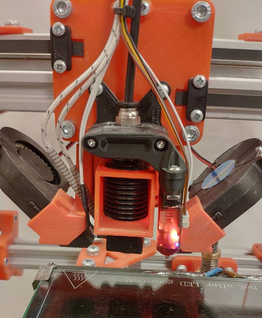 Продаю 3d принтер Re-D-Bot mini (область печати 20*20*20) Продаю 3d принтер Re-D-Bot mini (область печати 20*20*20)