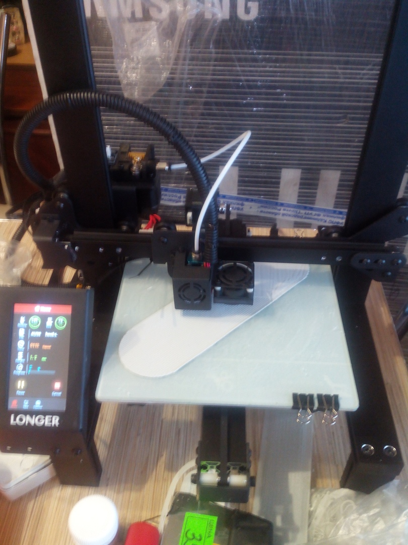 Продам 3D принтер Longer lk4 pro + 4 kg ABS