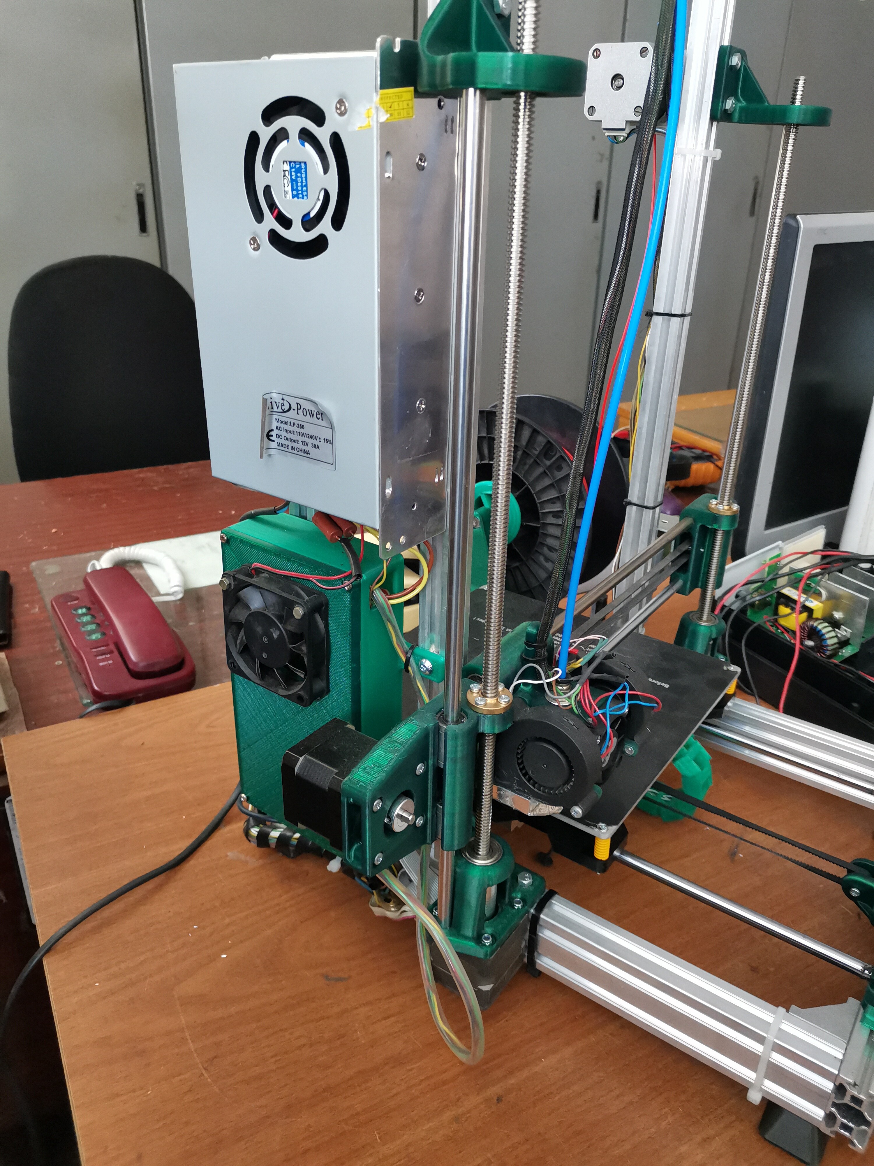 Продам 3d принтер