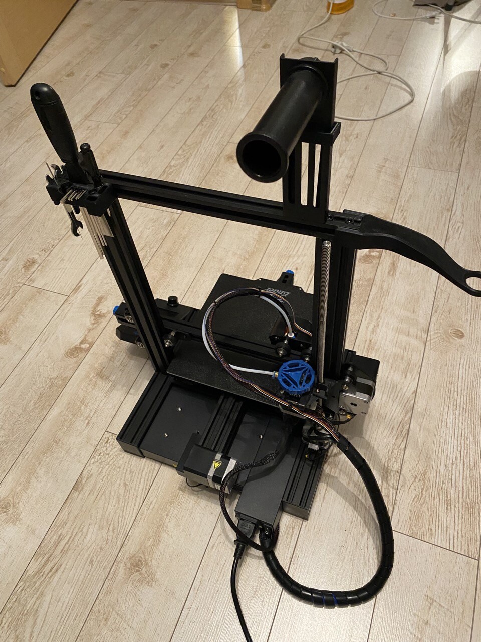 Продаю 3D принтер creality ender 3 v2