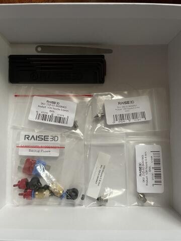 Продам Raise3D Pro2