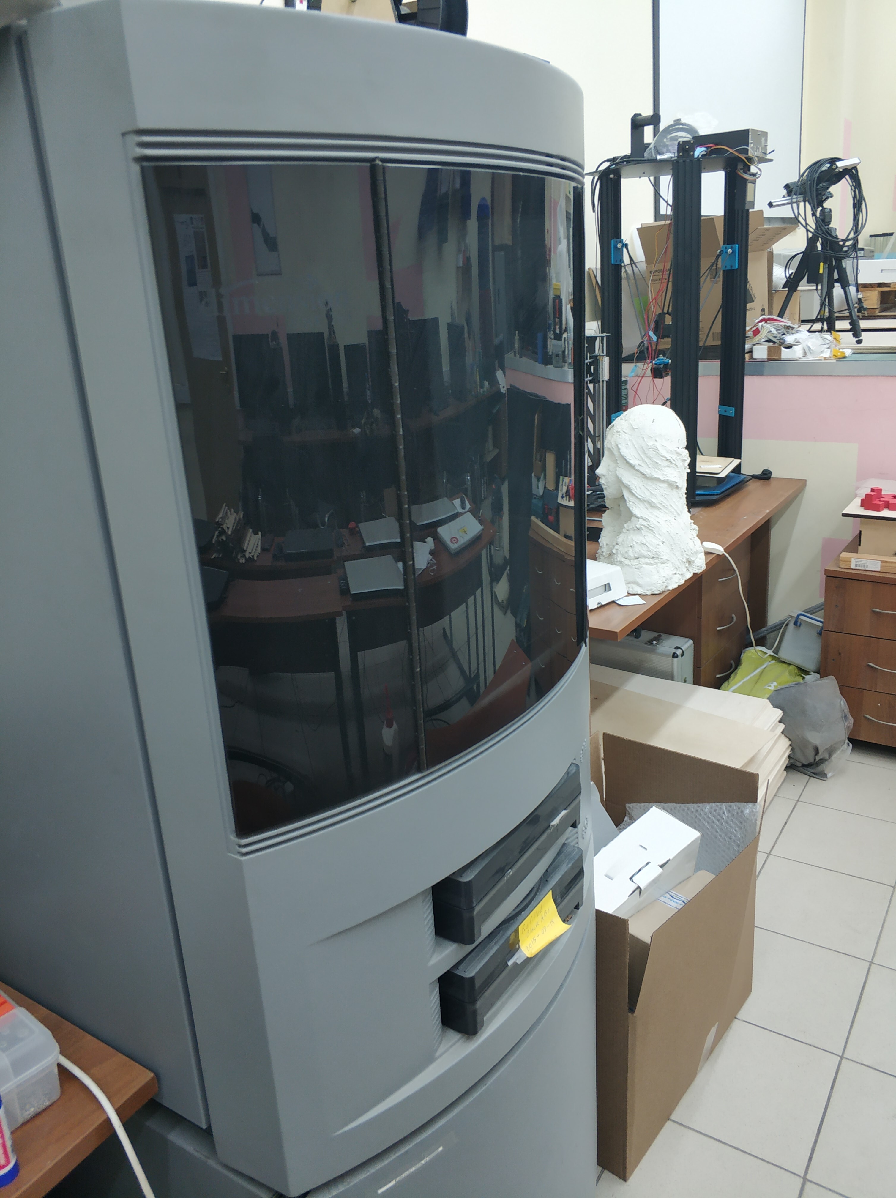 3d printer stratasys sst768 ( fortus 200 mc)