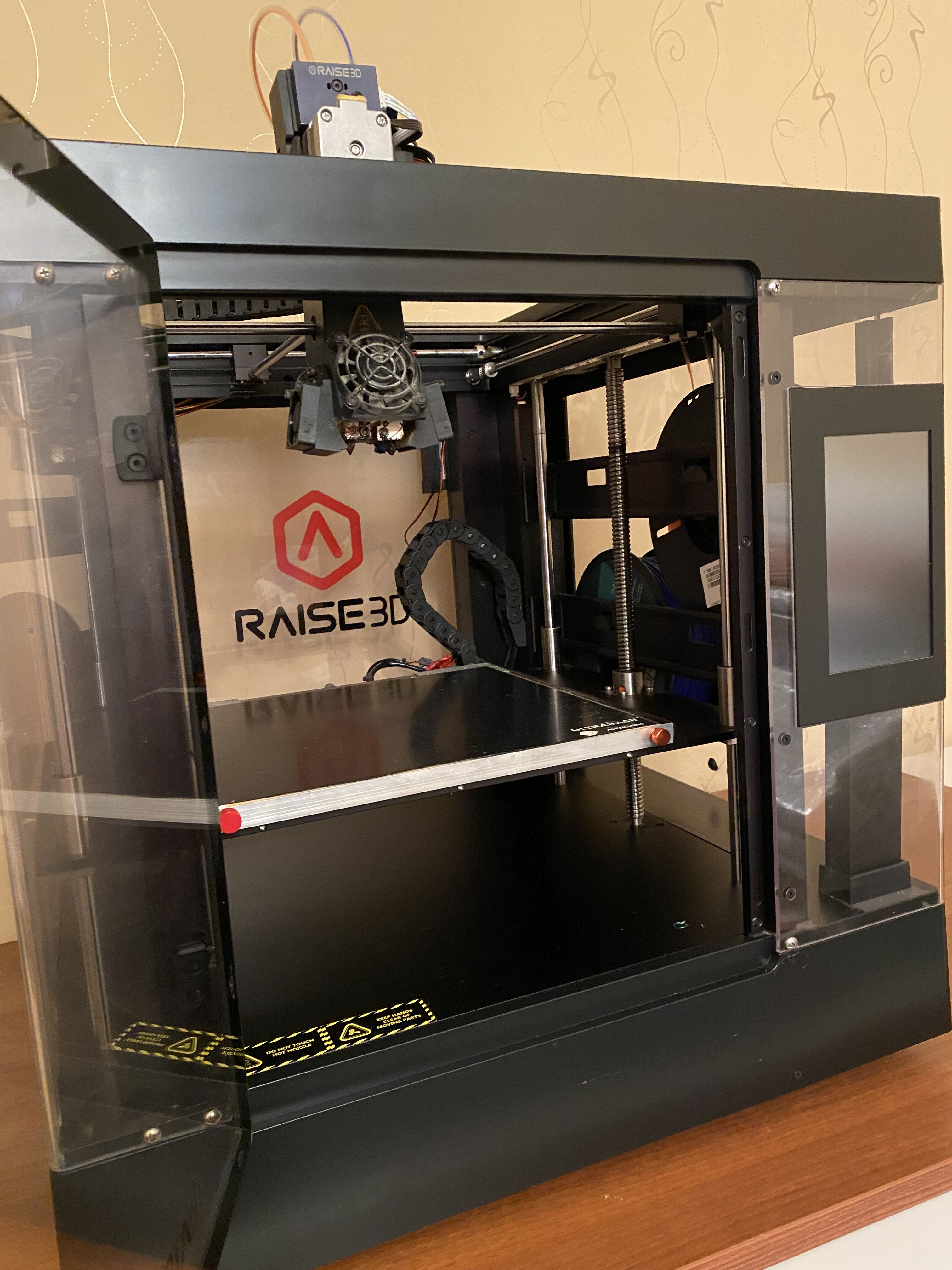 Продаю 3D принтер Raise3d Pro2
