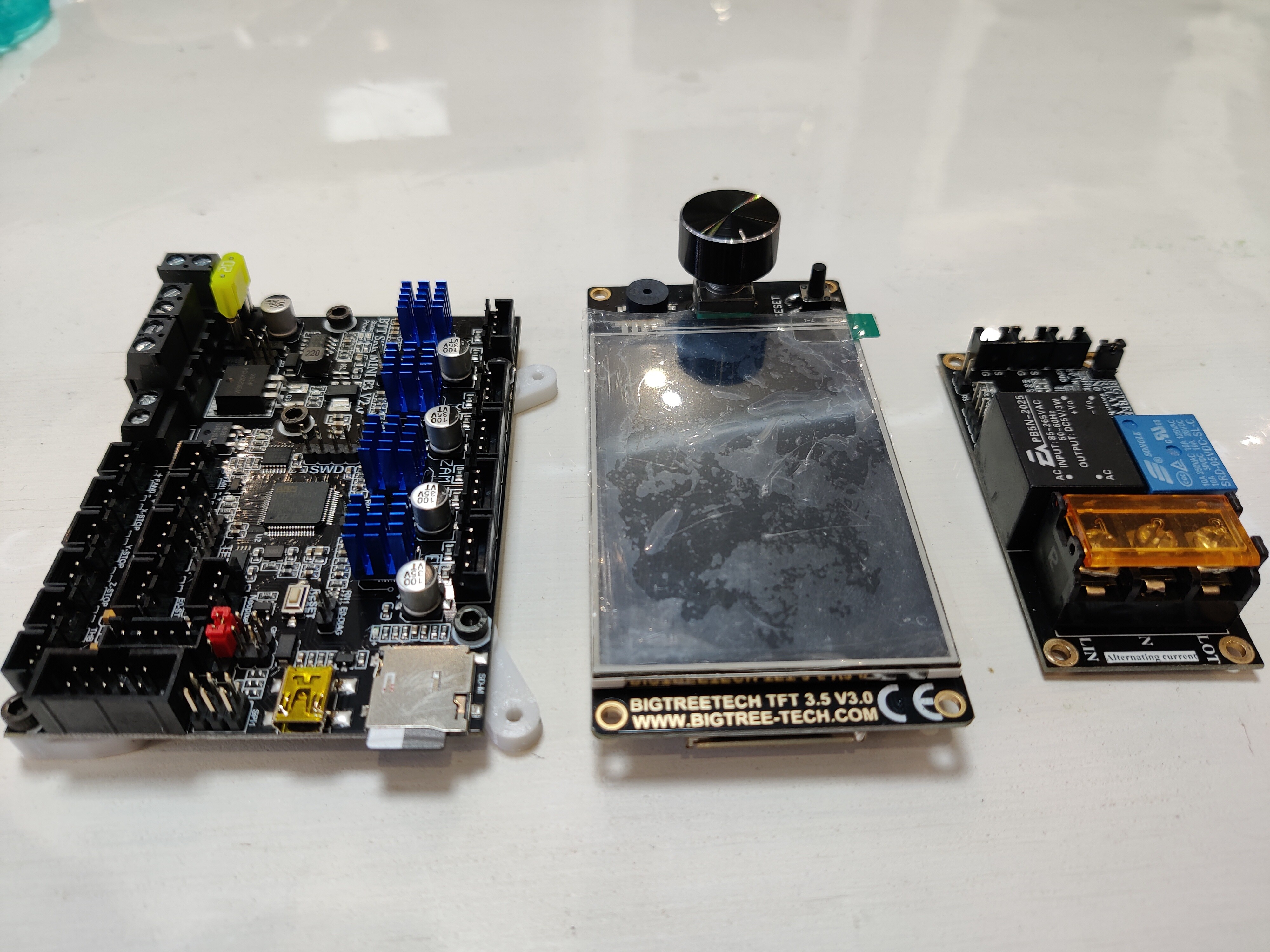 Продам плату+экран+реле отключения