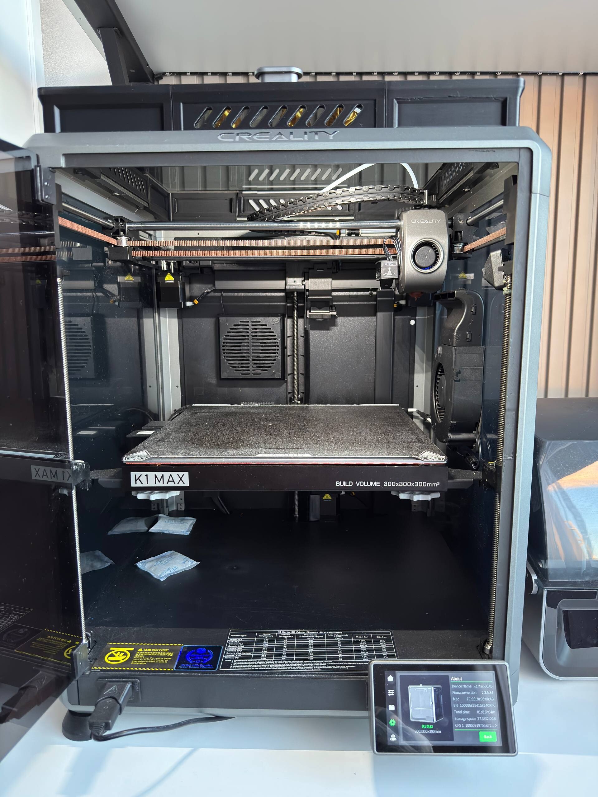 Продам Creality K1 Max + CFS