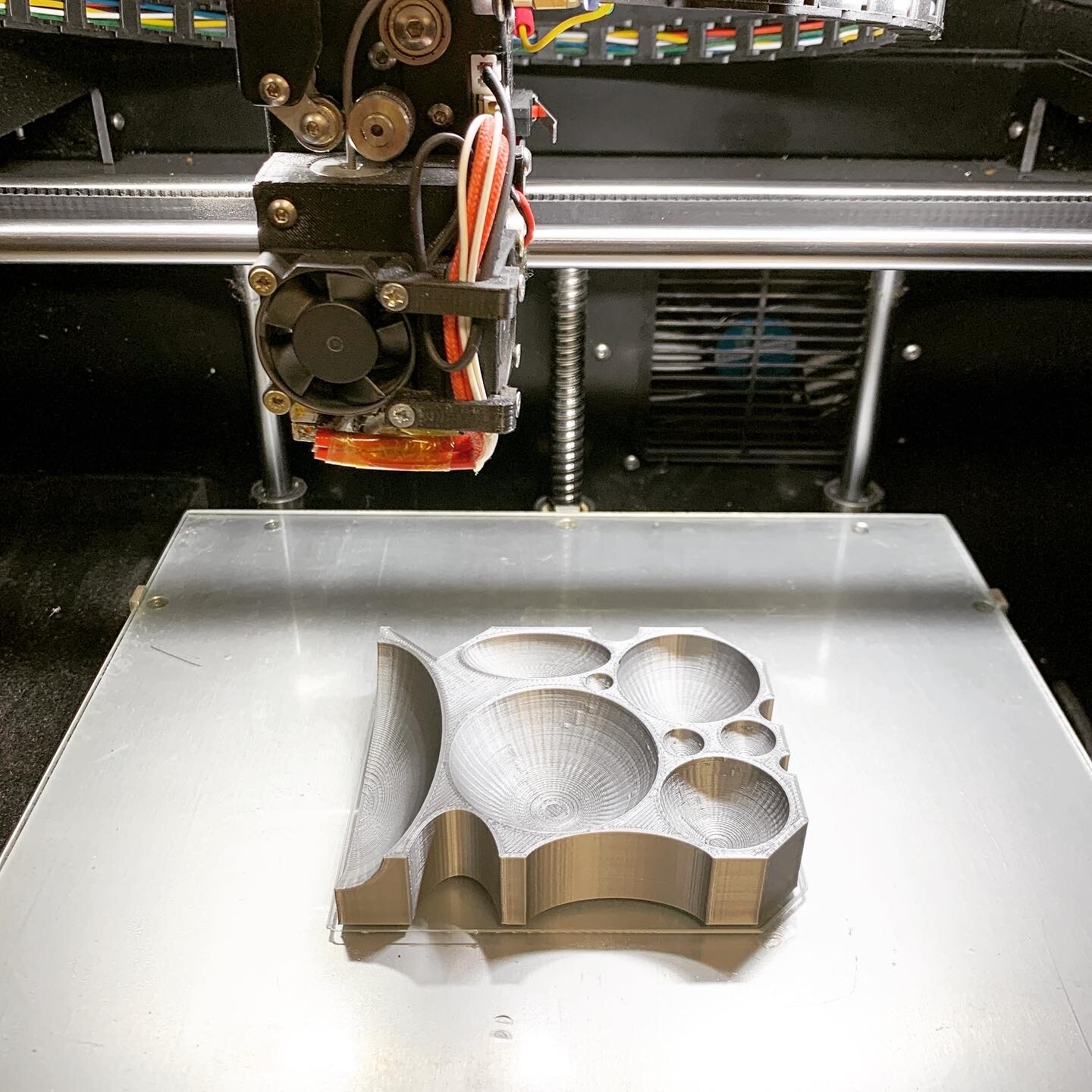 Продаю 3D-принтер Maestro Classic