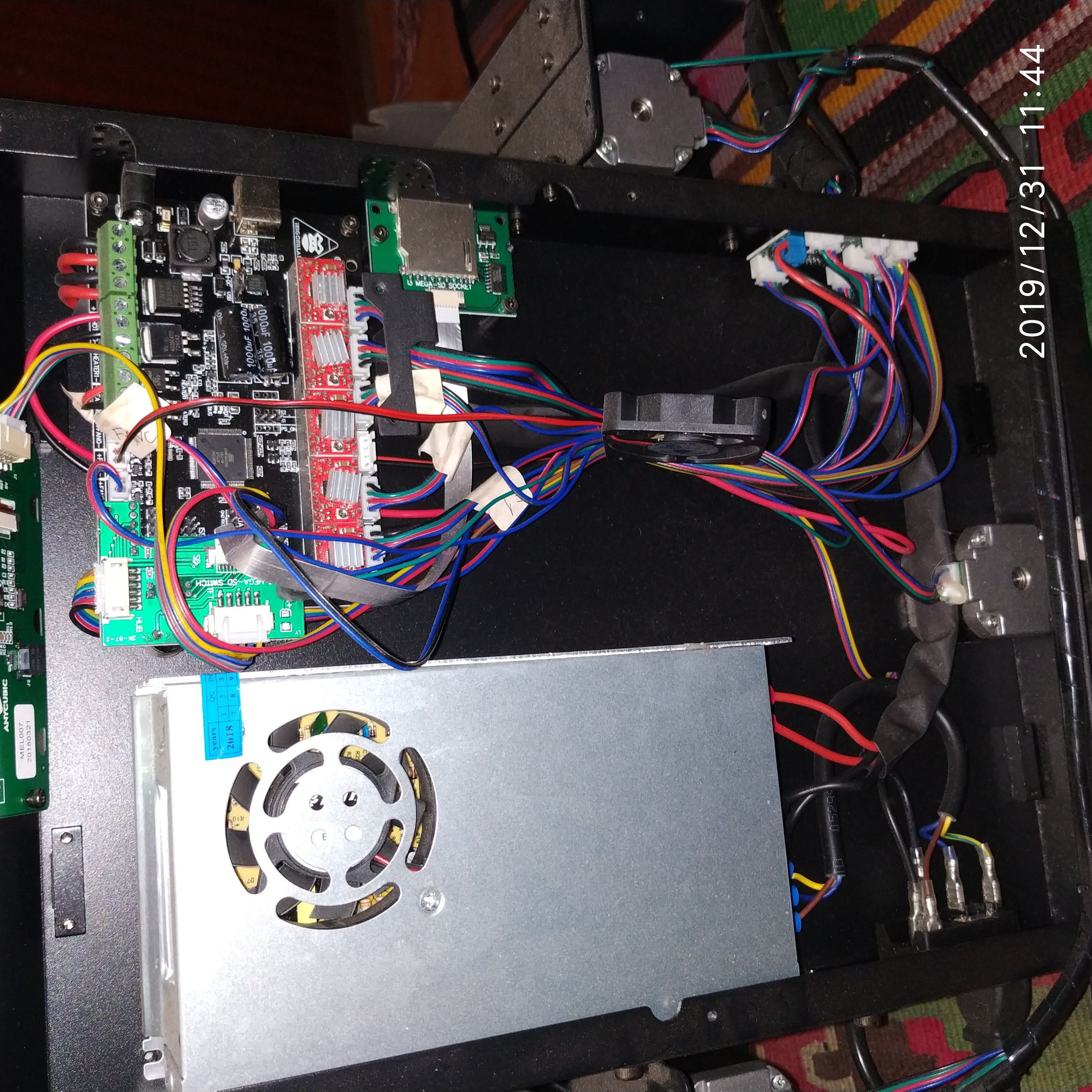 Продам Anycubic i3 Mega