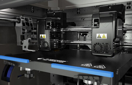 Продам новый 3D-принтер FlashForge Creator 3 Pro