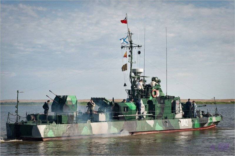 Экипаж модели катера 1204 Шмель 1:35