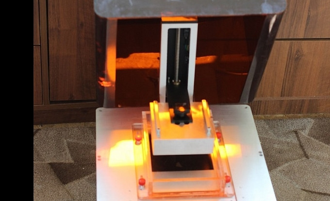 Продаю сла 3д принтер TMTCTW Uranus