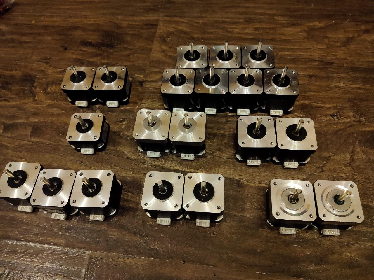 Шаговый двигатель nema 17