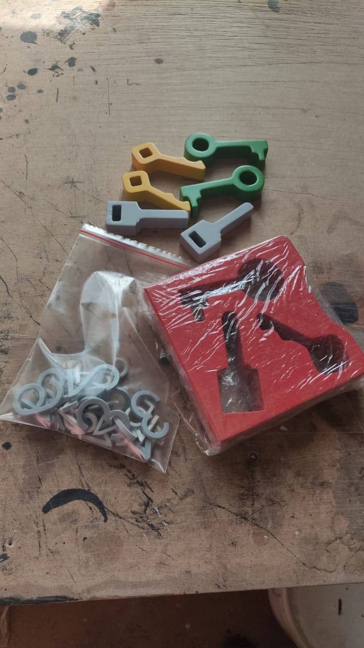 Распечатать декоративные ключи