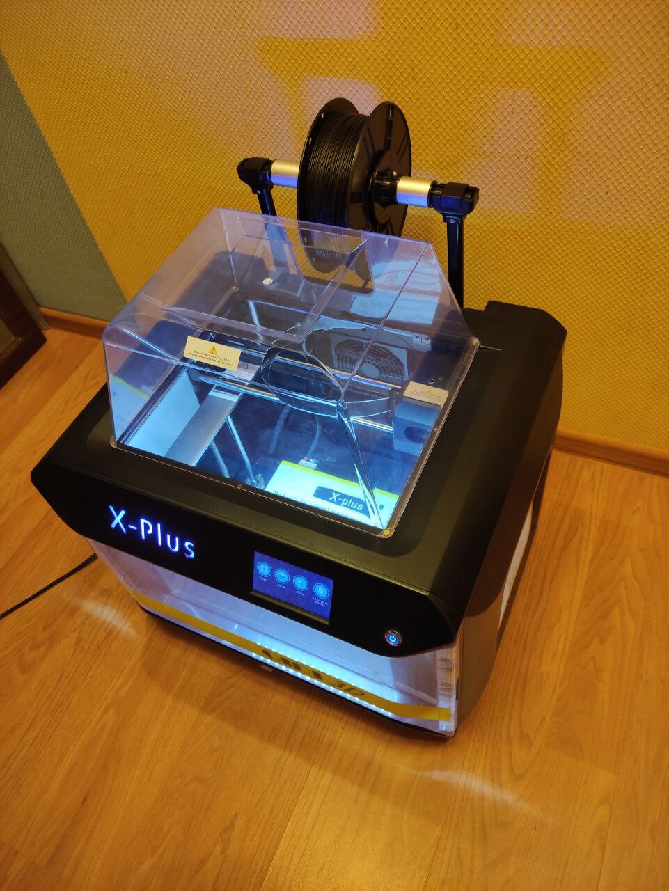 3д принтер Qidi X-Plus